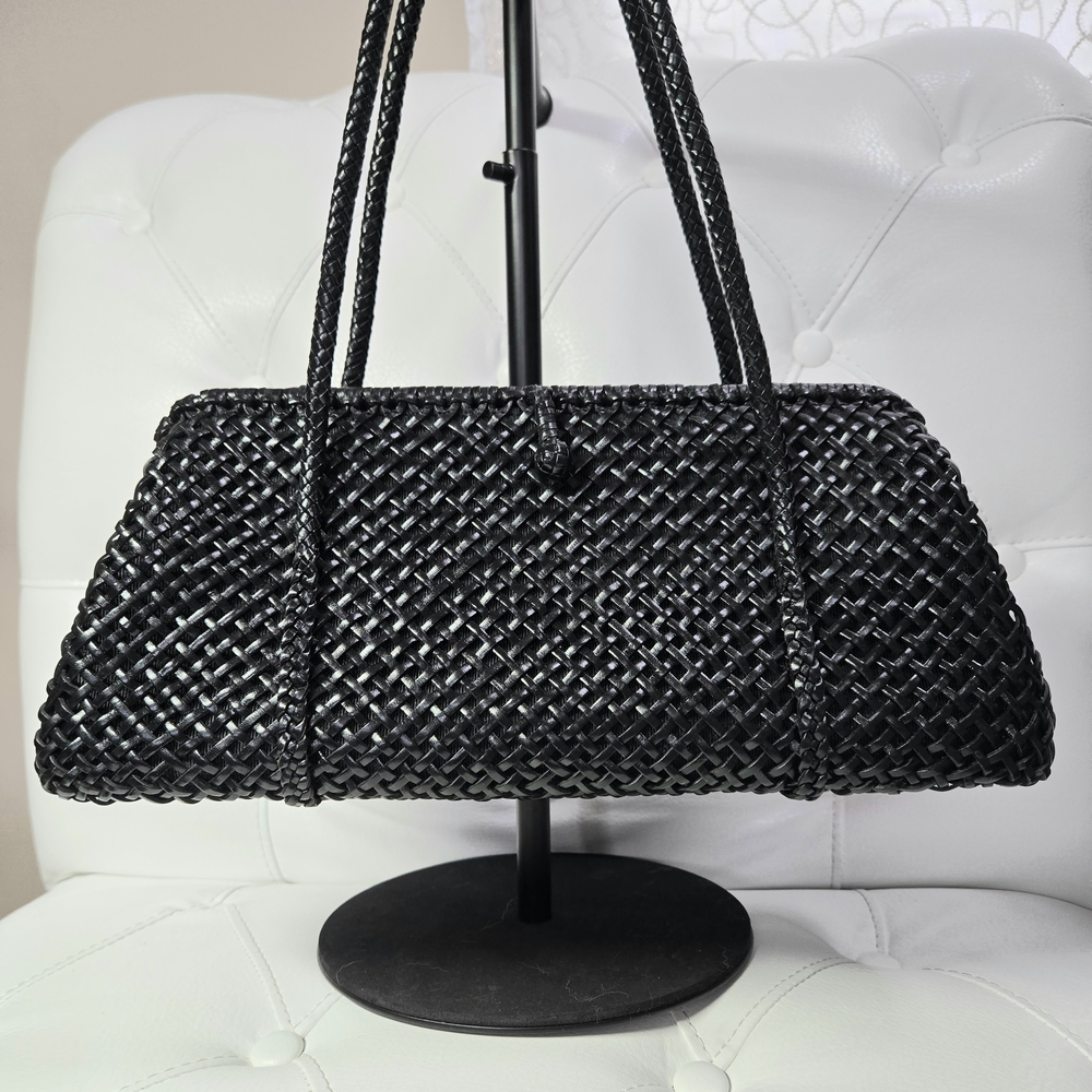 Monsac New No Tag. Leathwr Woven Leather Beautiful, Elegan Sholder Bag.